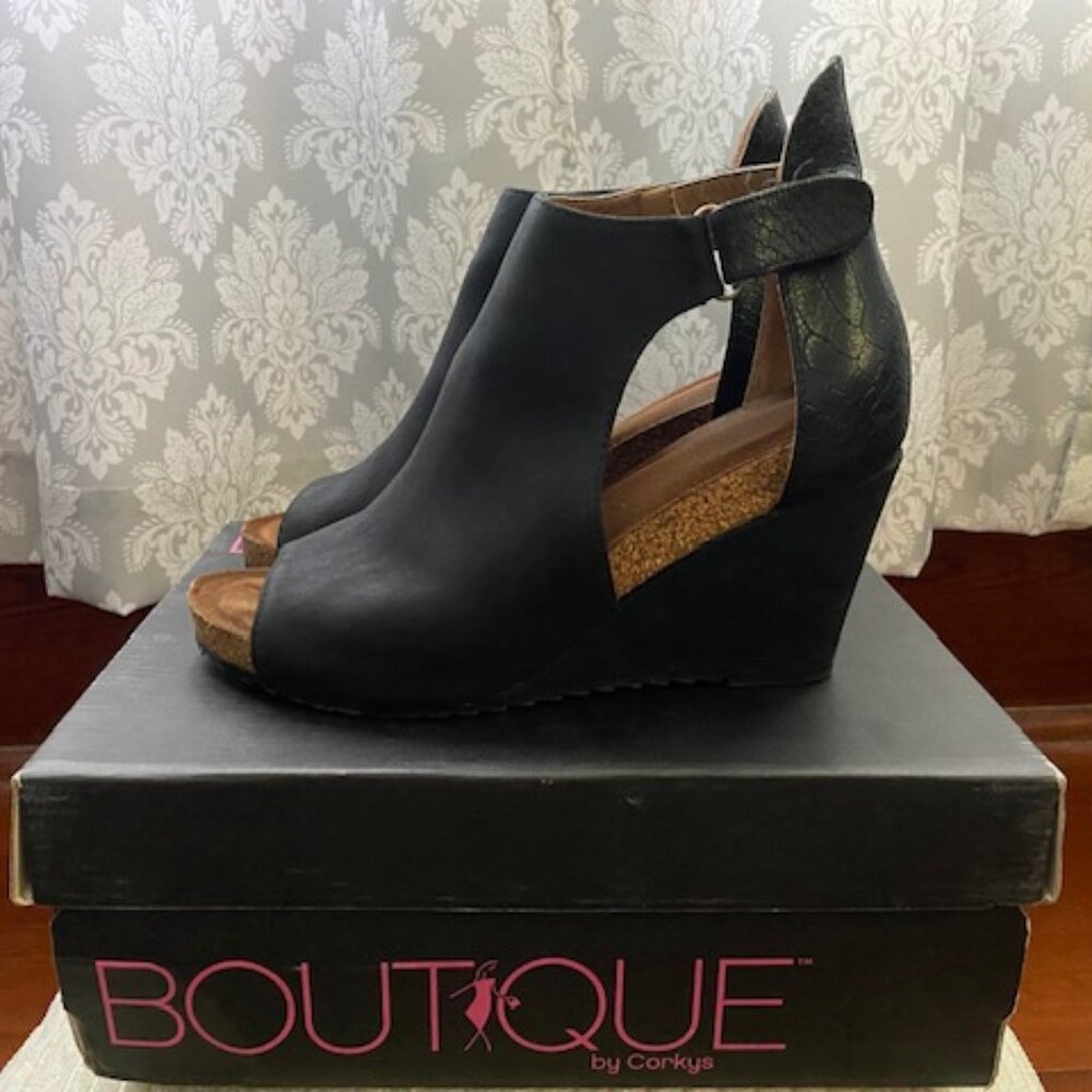 Black Size 8 wedges